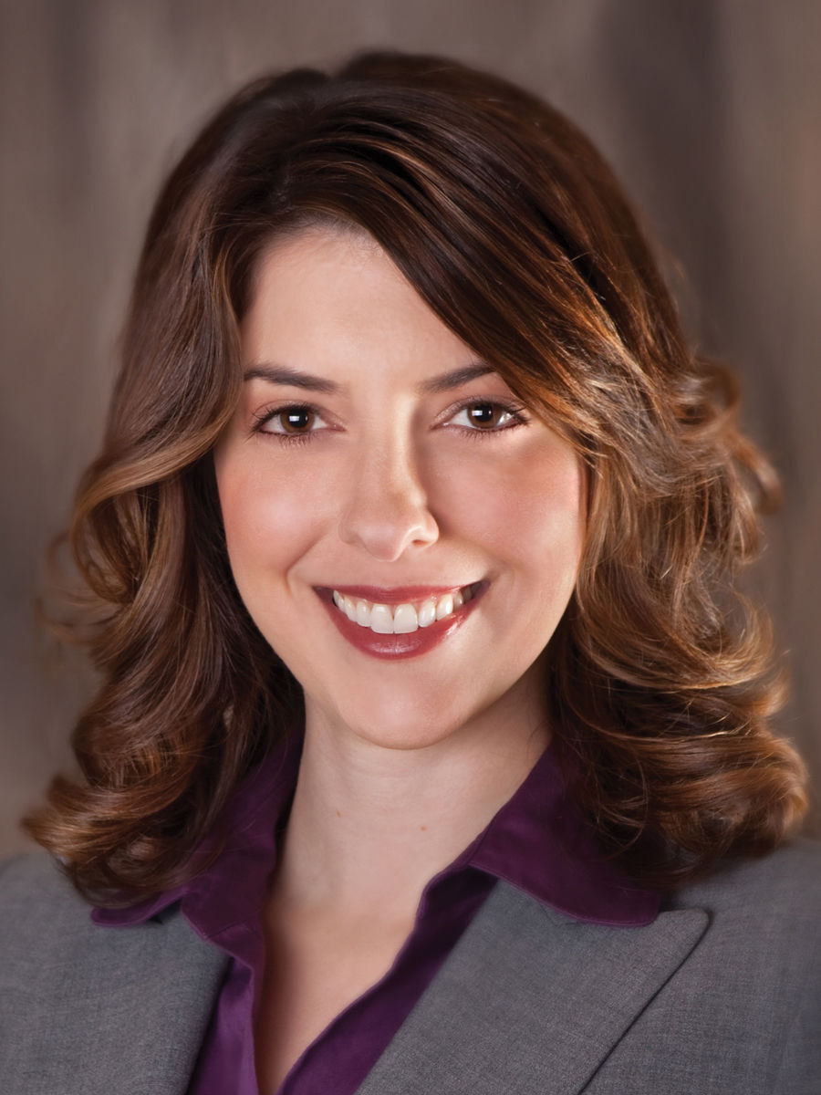 Dr. Julia Becker